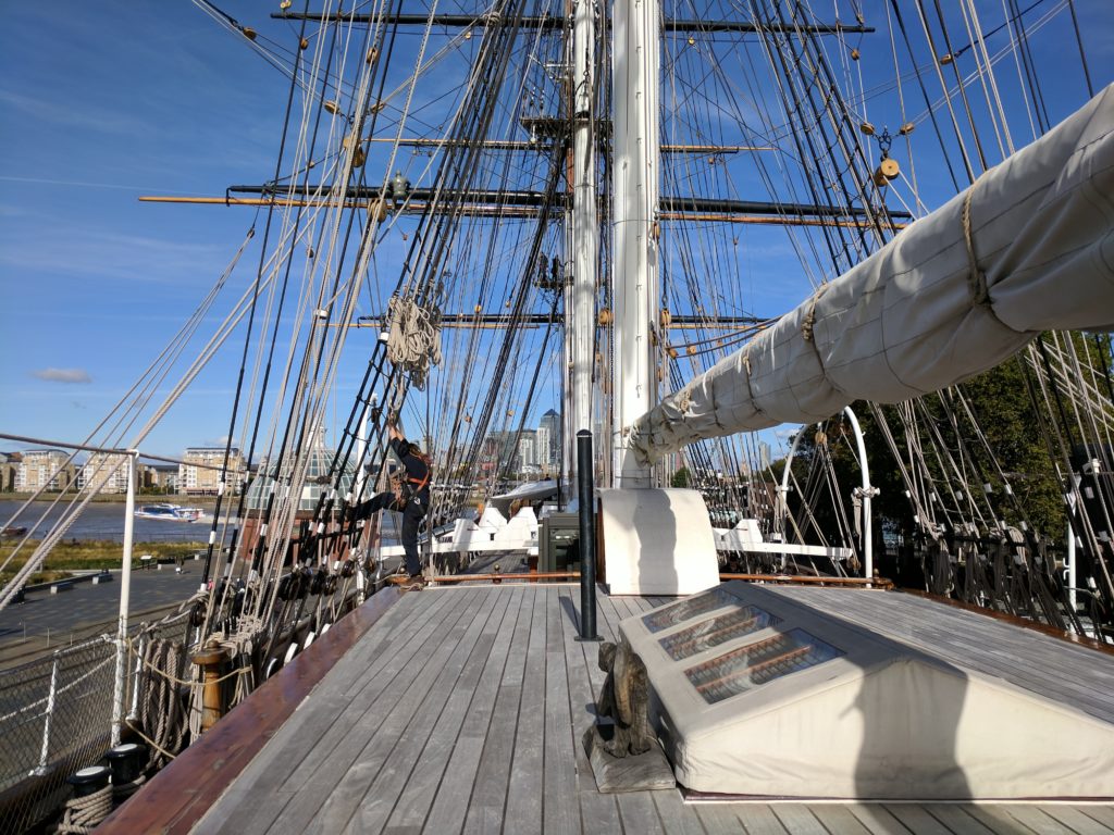 Some ship stuff up on the deck of the Cutty Sark. Lots of wood and cable.